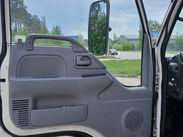 2011 Isuzu Elf (N-series), белый, 1000000 рублей - вид 14