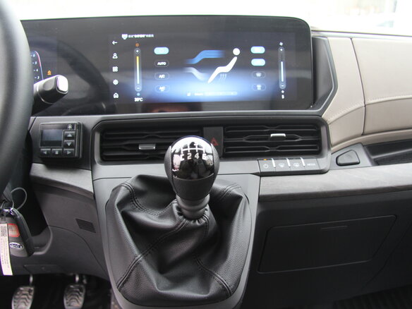 2025 Ford Transit, белый, 8040000 рублей - вид 13