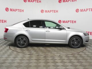 2018 Skoda Octavia III (A7) Рестайлинг, серебристый, 1764000 рублей, вид 4