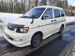 2005 Toyota Town Ace III, белый, 900000 рублей, вид 1