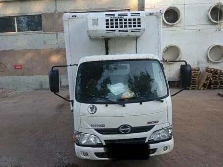 2019 Hino Series 300 (Dutro), белый, 2300000 рублей, вид 1