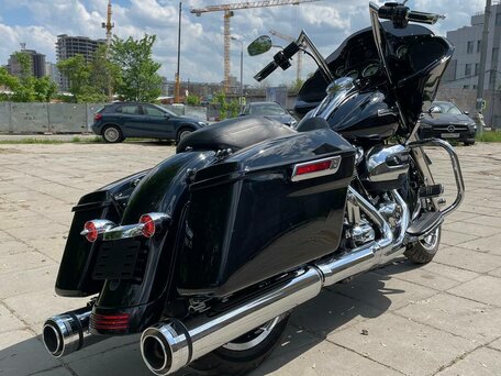 2022 Harley-Davidson Road Glide, чёрный, 1715000 рублей, вид 4