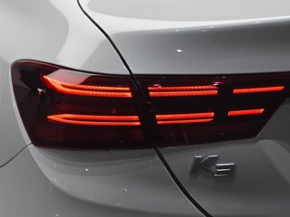2022 Kia K3 II Рестайлинг, белый, 1810678 рублей, вид 5