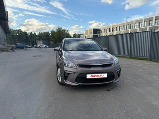 2020 Kia Rio IV, коричневый, 1300000 рублей, вид 1