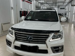 2014 Lexus LX 570 III Рестайлинг, белый, 5800000 рублей, вид 3