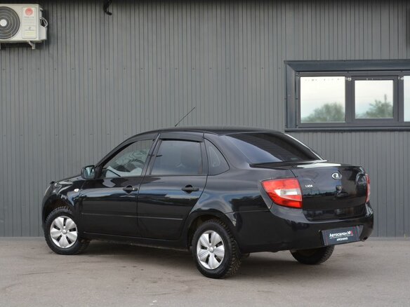 2017 Lada (ВАЗ) Granta I, чёрный, 359888 рублей - вид 3