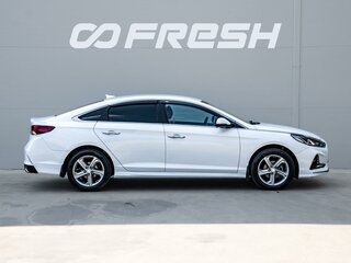 2019 Hyundai Sonata VII (LF) Рестайлинг, белый, 1640000 рублей, вид 5