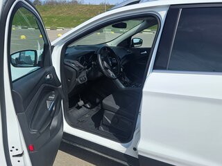2018 Ford Kuga II Рестайлинг, белый, 1535000 рублей, вид 3