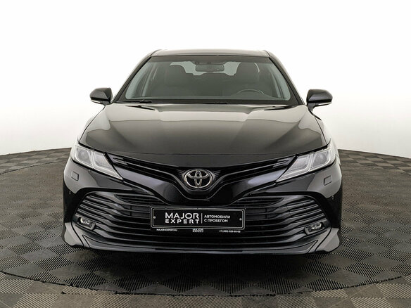 2019 Toyota Camry VIII (XV70), чёрный, 2580000 рублей - вид 1