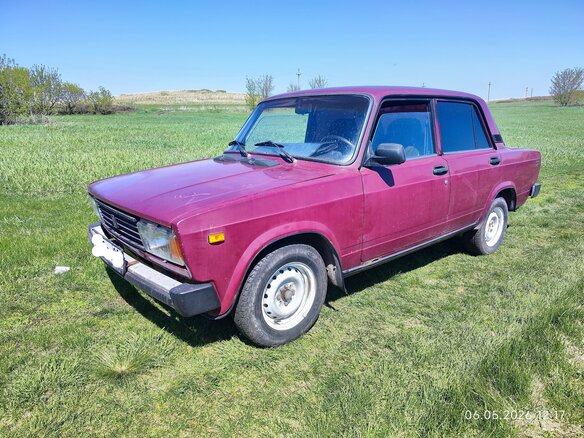 2003 Lada (ВАЗ) 2105, пурпурный