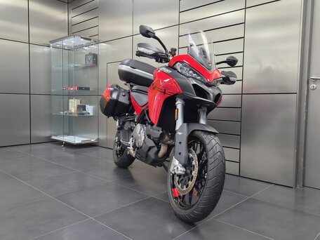 2022 Ducati Multistrada V2, красный, 1690000 рублей, вид 2