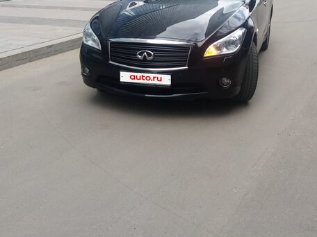 2014 Infiniti Q70 I, чёрный, 2450000 рублей, вид 3