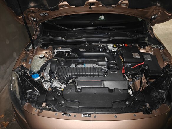 2013 Volvo V40 Cross Country I, золотистый - вид 25