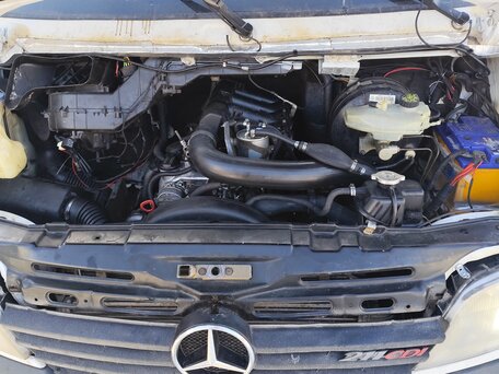 2002 Mercedes-Benz Sprinter Classic, белый, 800000 рублей, вид 5