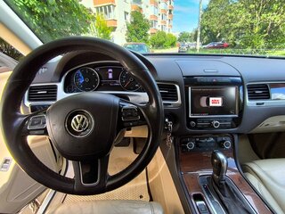 2011 Volkswagen Touareg II, белый, 2000000 рублей, вид 5
