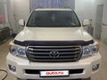 2013 Toyota Land Cruiser 200 Series Рестайлинг 1, белый, 3200000 рублей
