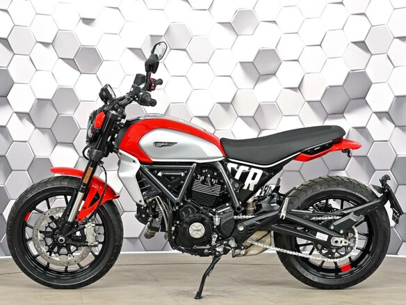2024 Ducati Scrambler 800, красный, 999000 рублей - вид 3