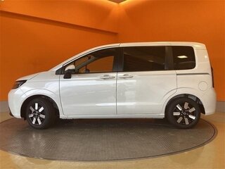 2025 Honda Freed Air III, белый, 1962000 рублей, вид 3