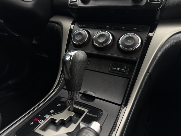 2010 Mazda 6 II (GH) Рестайлинг, коричневый, 1050000 рублей - вид 18