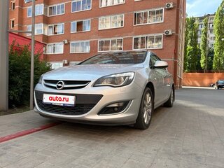 2014 Opel Astra J Рестайлинг, серебристый, 999999 рублей, вид 1