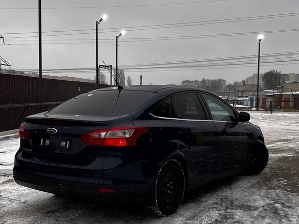 2012 Ford Focus III, синий, 650000 рублей - вид 2