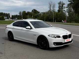 2013 BMW 5 серии 528i xDrive VI (F10/F11/F07) Рестайлинг, белый, 1800000 рублей, вид 1