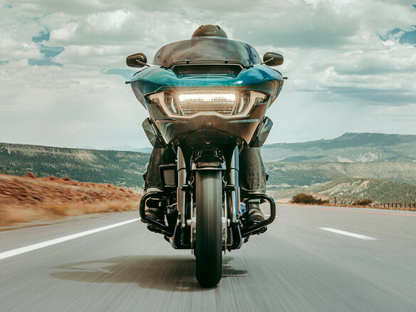 2026 Harley-Davidson Road Glide, голубой, 4890000 рублей - вид 1
