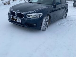 2017 BMW 1 серии 118i II (F20/F21) Рестайлинг, синий, 1900000 рублей, вид 1