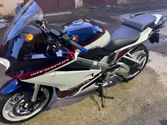 2020 Honda VFR 800, белый, 1000000 рублей - вид 12