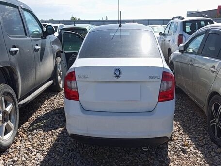2015 Skoda Rapid I, белый, 606000 рублей, вид 2