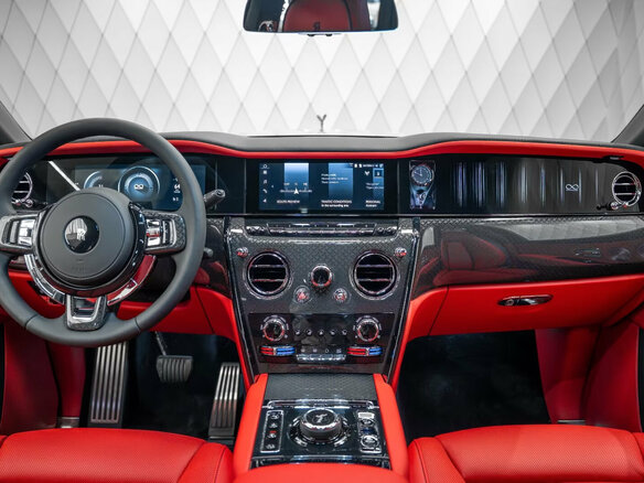 2025 Rolls-Royce Cullinan Black Badge I Рестайлинг (Series II), серый, 69100000 рублей - вид 12