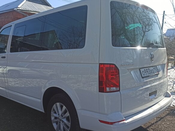 2020 Volkswagen Multivan T6 Рестайлинг, белый, 4200000 рублей - вид 2