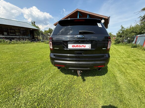2015 Ford Explorer Sport V, чёрный, 2350000 рублей - вид 11