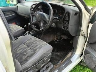 1992 Nissan Terrano I, белый, 750000 рублей, вид 5