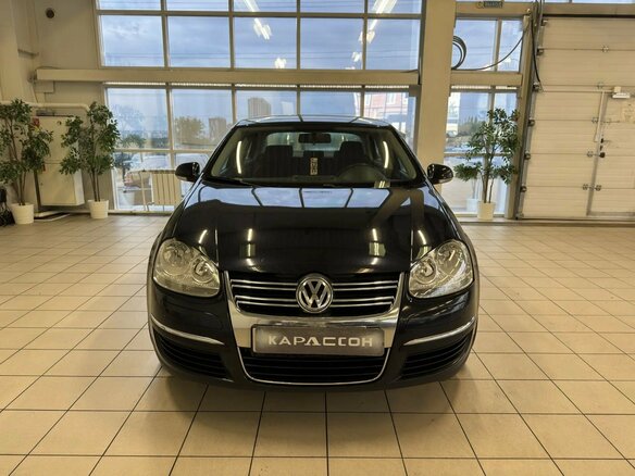 2008 Volkswagen Jetta V, чёрный, 745000 рублей - вид 2