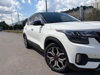2020 Kia Seltos I, белый, 2490000 рублей, вид 3