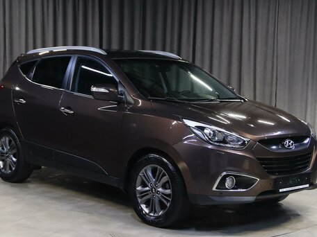 2013 Hyundai ix35 I Рестайлинг, коричневый, 1099000 рублей, вид 3