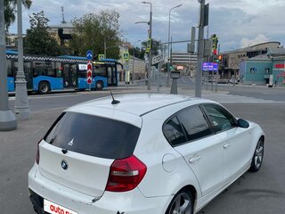 2008 BMW 1 серии 116i I (E81/E82/E87/E88) Рестайлинг, белый, 800000 рублей, вид 5