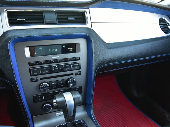 2011 Ford Mustang V Рестайлинг, белый, 1750000 рублей - вид 15