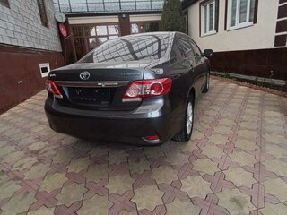 2011 Toyota Corolla X (E140, E150) Рестайлинг, серый, 885000 рублей, вид 2