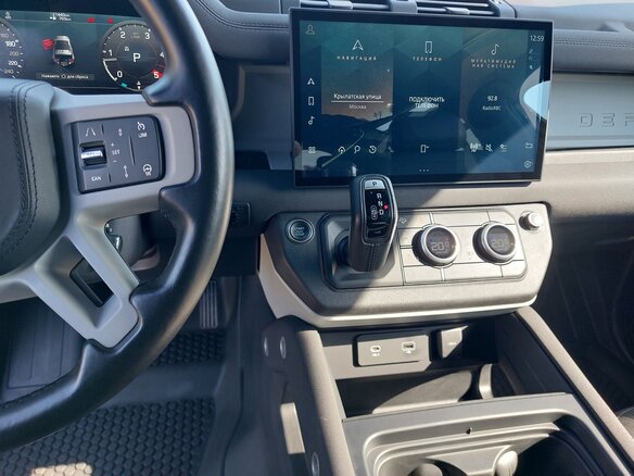 2021 Land Rover Defender 90 II, серый, 6900000 рублей - вид 17