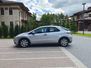 2008 Honda Civic VIII, серебристый, 640000 рублей, вид 2