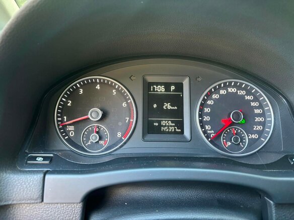2011 Volkswagen Golf Plus II, серебристый, 540000 рублей - вид 8