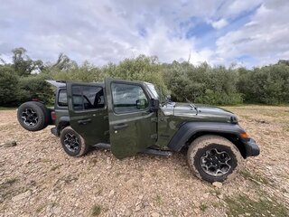 2021 Jeep Wrangler IV (JL), зелёный, 4250000 рублей, вид 4