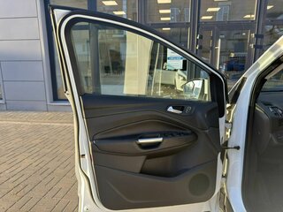 2015 Ford Kuga II, белый, 1300000 рублей, вид 5