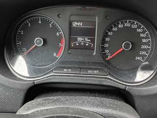 2018 Volkswagen Polo V Рестайлинг, серебристый, 1000000 рублей, вид 5