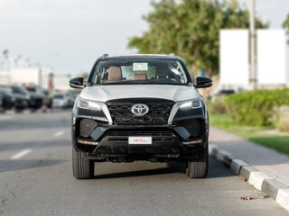 2026 Toyota Fortuner II Рестайлинг, чёрный, 4920000 рублей, вид 2