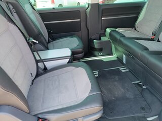 2022 Volkswagen Multivan T6 Рестайлинг, серый, 9100000 рублей, вид 5
