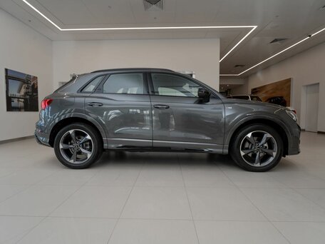 2026 Audi Q3 35 TFSI II (F3), серый, 5008000 рублей, вид 4