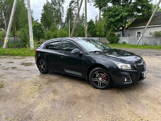 2013 Chevrolet Cruze I Рестайлинг, чёрный, 700000 рублей, вид 3